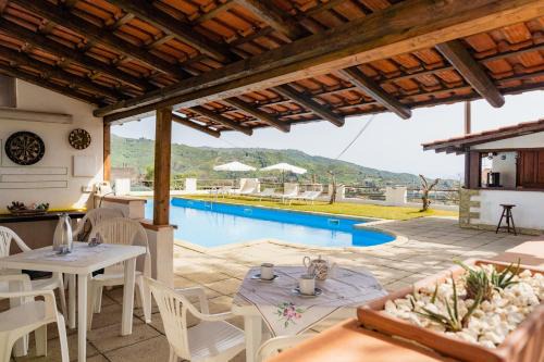 Piedimonte Etneo Villa | Villa immersa nel verde dell Etna