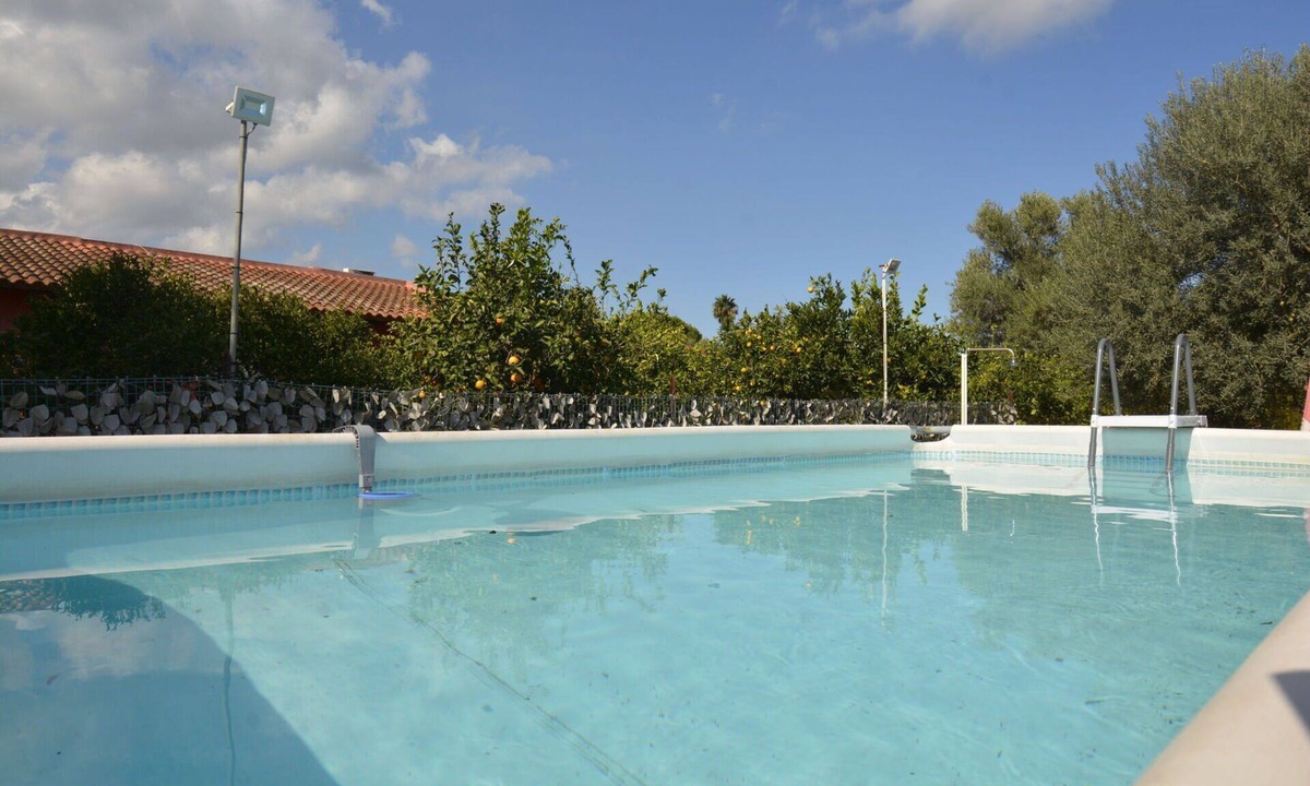 Augusta Villa | Villa in Brucoli with 2 bedrooms sleeps 5