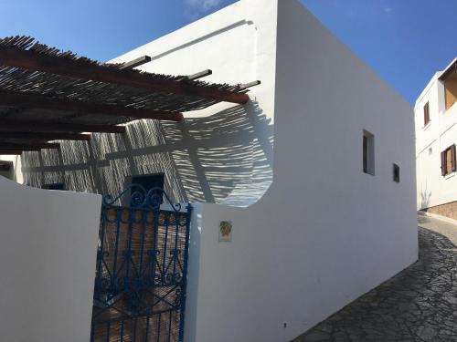 Panarea Apartment | Villa in Panarea - Nespolo