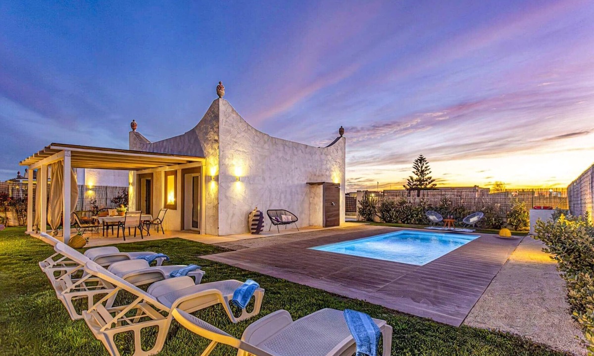 Santa Maria del Focallo Villa | Villa Arancio by Villa Plus