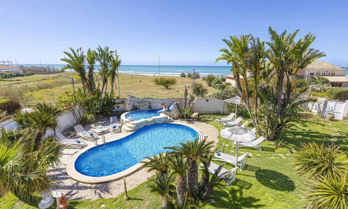 Santa Maria del Focallo Villa | Villa Nautilus by Villa Plus