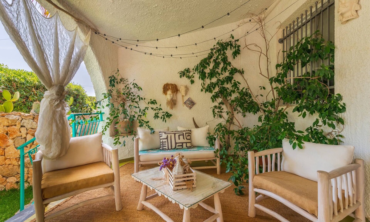 Fontane Bianche Villa | Villa 'Les Siciliennes Design Villa in Fb' with Wi-Fi, Terrace & Garden