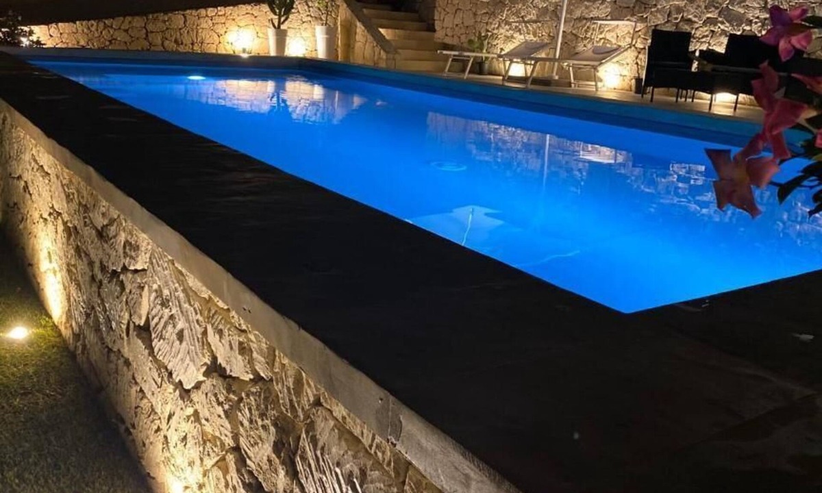Fontane Bianche Apartment | Villa Lucia Whit Salt Pool