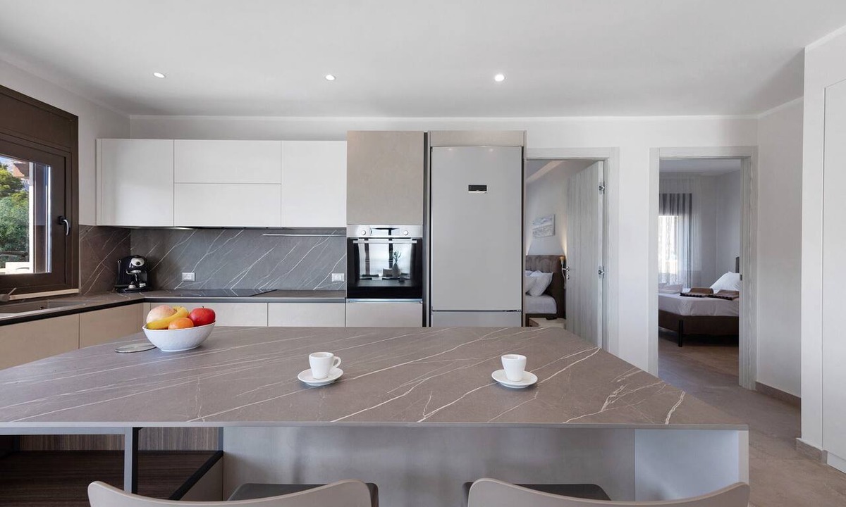Citta del Mare Villa | Villa 'Majestic' with Sea View, Wi-Fi and Air Conditioning