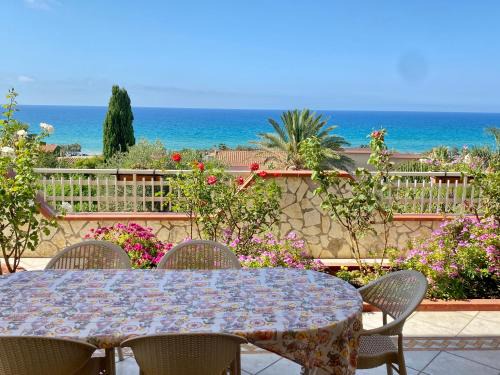 Alcamo Marina Villa | Villa Mare Giuggiola