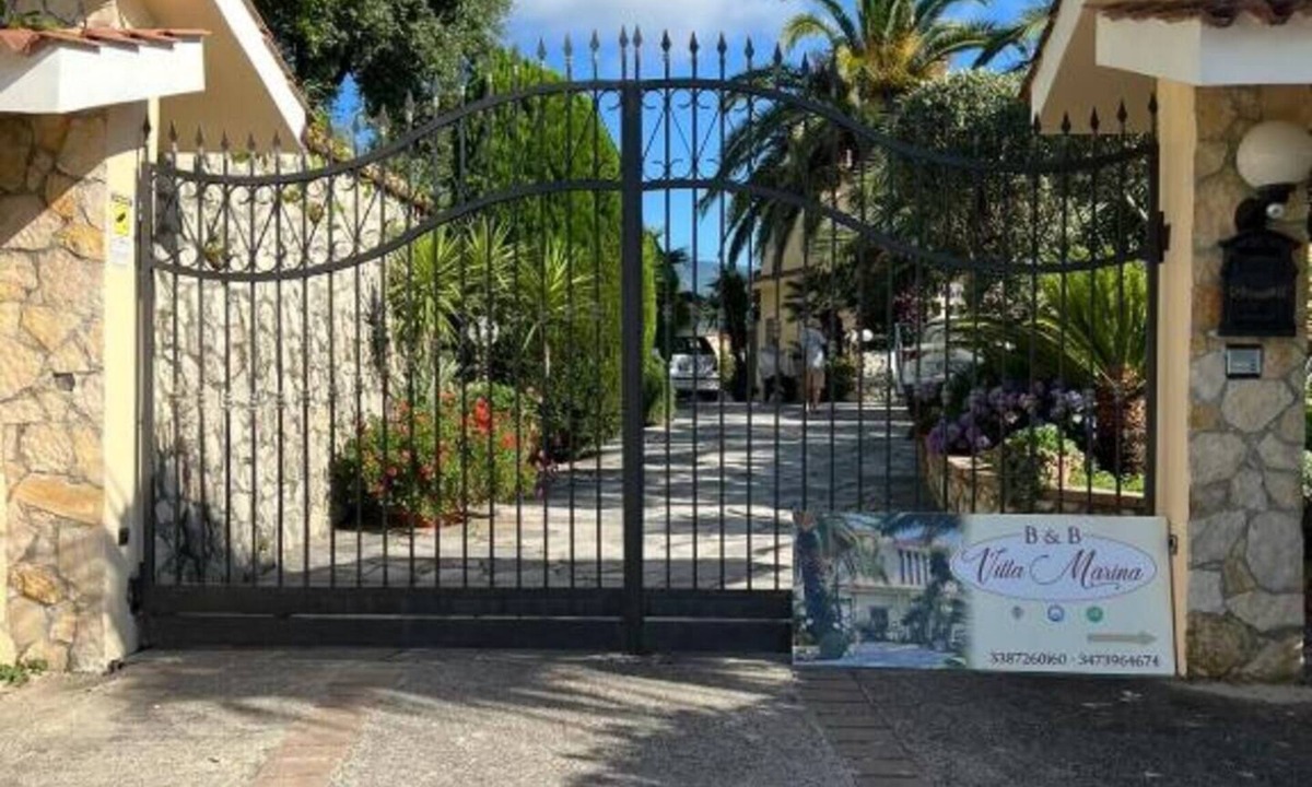 Cleto Bed & Breakfast | Villa Marina B&B 3