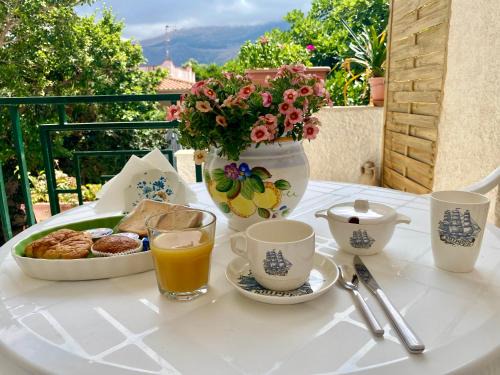 Carini House | Villa Melina