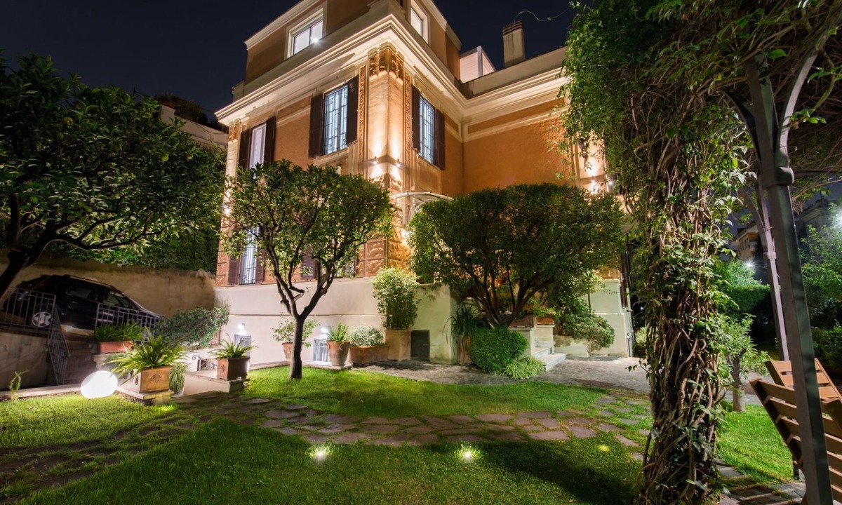 Gianicolense Villa | Villa Michelangelo (Charming)
