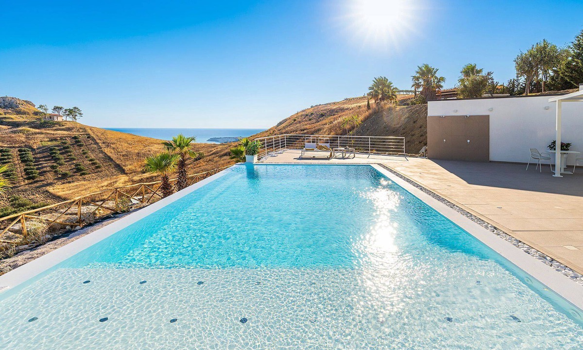 Montallegro Villa | Villa Montallegro with pool - My Rental Homes