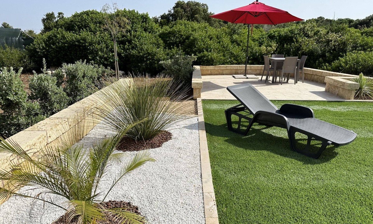 Torre Castiglione Villa | Villa Natilus | parking space, a/c