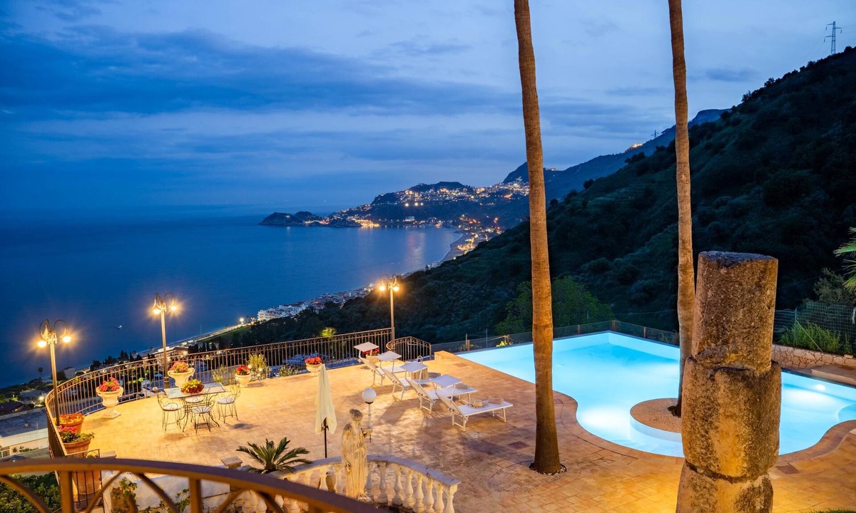 Letojanni Villa | Villa Nerissa - Letojanni