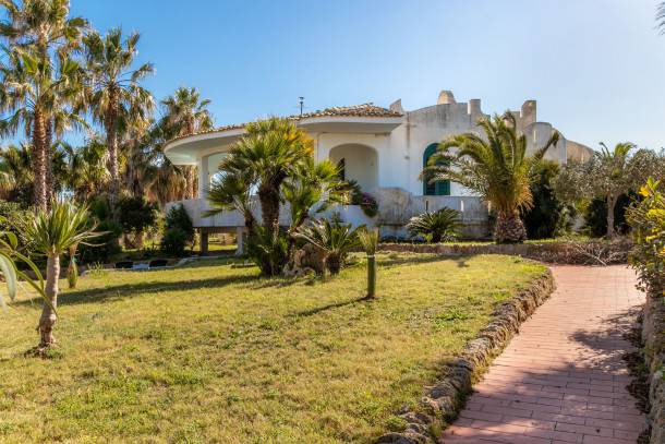 San Lorenzo Villa | Villa Ninth Street Sea View