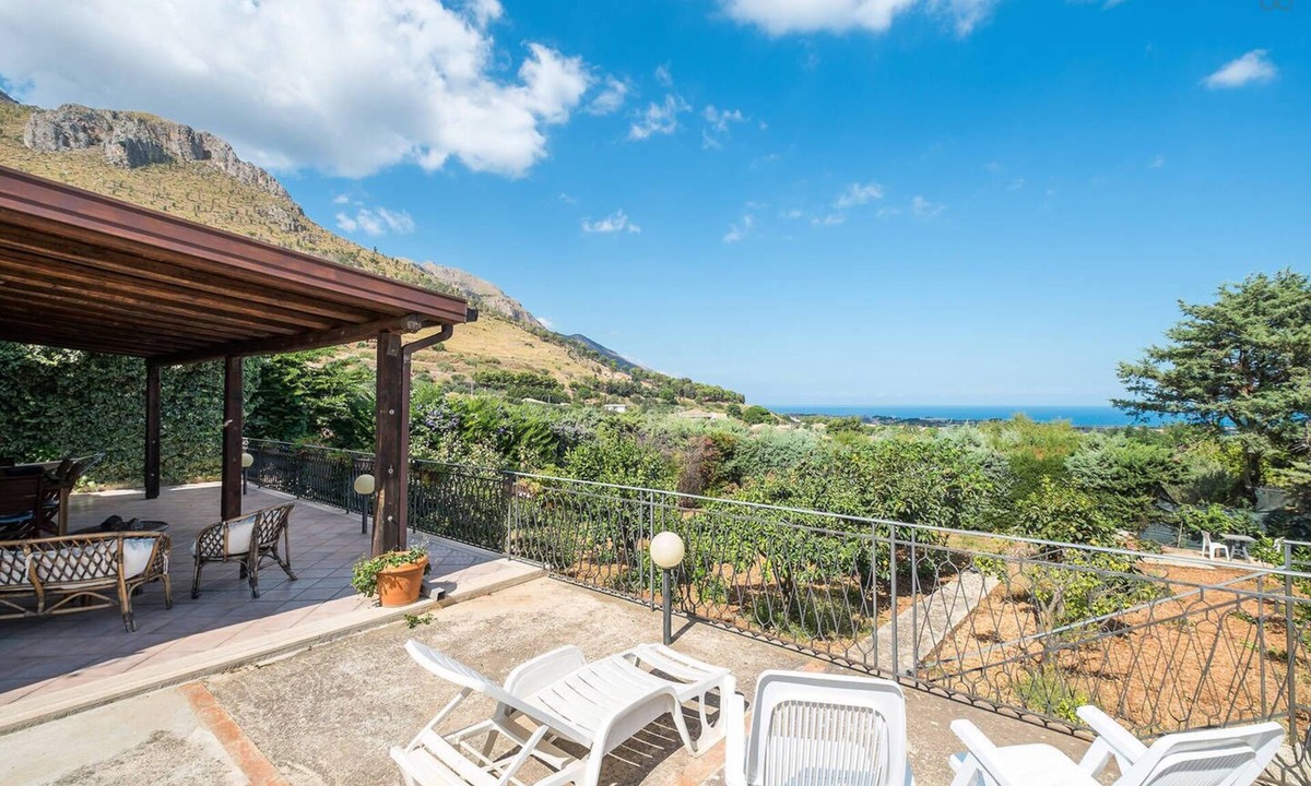Castellammare del Golfo Villa | Villa Noemi seaview and beautiful garden. Unforgettable holiday!