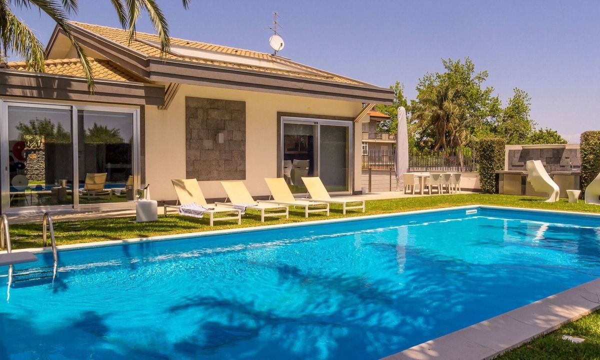 Fondachello House | Villa Oras in Mascali by Interhome