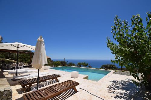 Roccella Jonica Villa | Villa Roccella Ionica, Sea View, a c