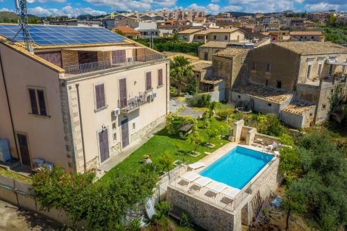 Noto Historic Centre Bed & Breakfast | Villa Rosaria Rooms