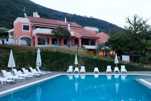 Ogliara Bed & Breakfast | Villa Setharè