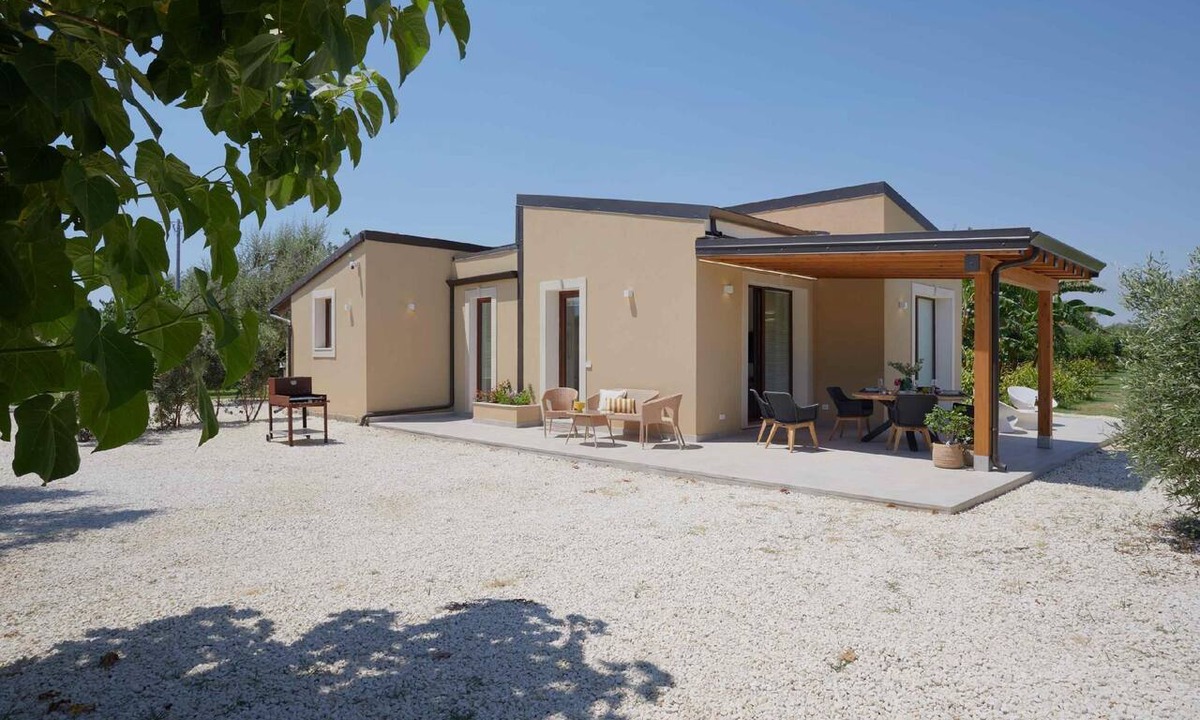 Noto Marina Villa | Villa Sugarcane 2-4 - One Bedroom Villa, Sleeps 4