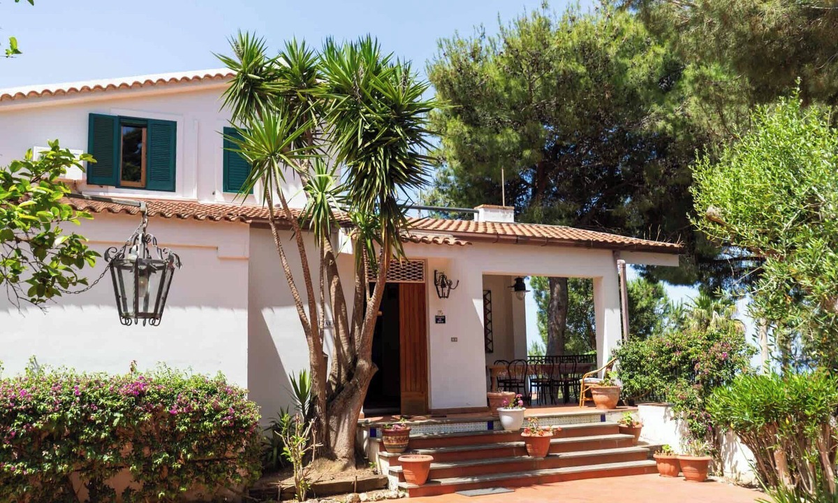 Santa Domenica Villa | Villa Survara