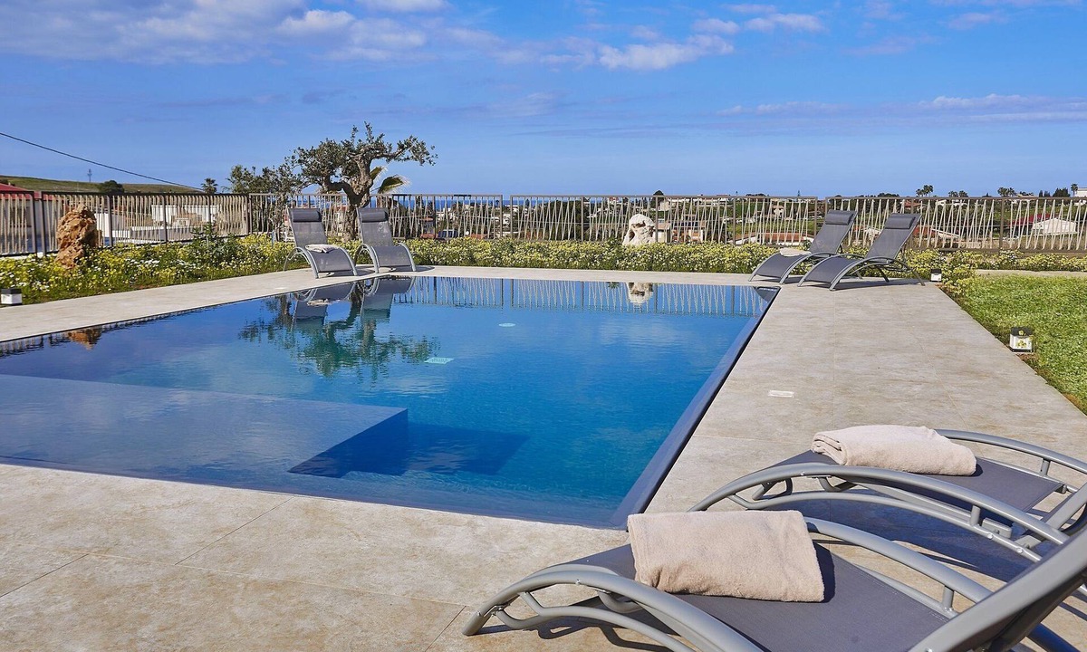 Alcamo Villa | Villa Terra dAliva | Alcamo Marina | Country Retreat | Private Pool | Near.