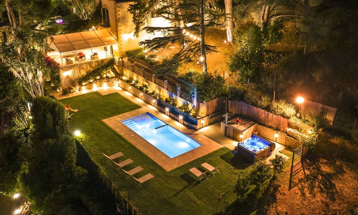 Alcamo House | Villa Tommaso Maruggi Jacuzzi und privater Pool by Interhome