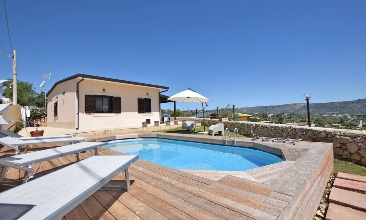 Floridia Villa | Villa Trezza - Private villa with pool in Sicily