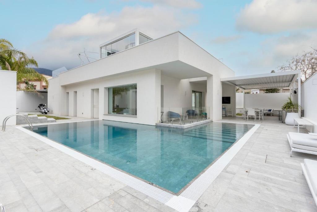 Sferracavallo Villa | Villa Tritone