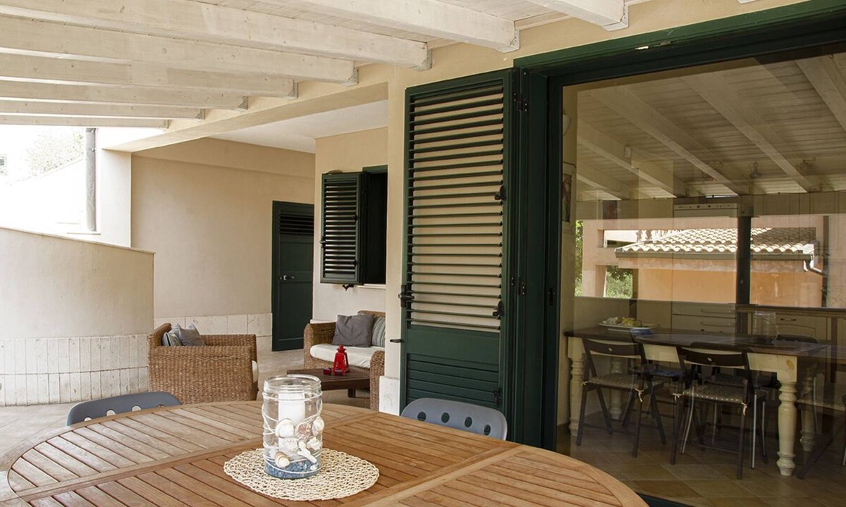 Santa Maria del Focallo Villa | VILLA ULIVI a few minutes from the beach
