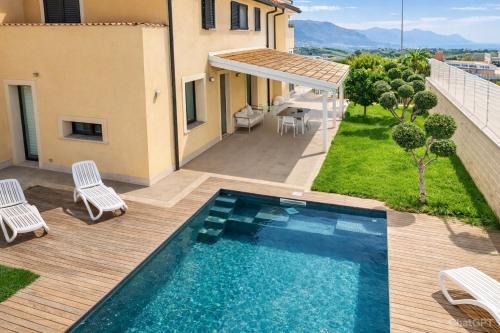 Alcamo Historic Center Villa | Villa Uluvud with Pool Gym Sauna