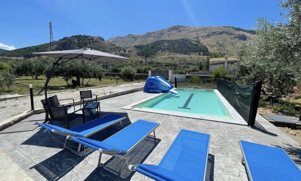 Carini Villa | Villa Verde - Nature Holiday Home