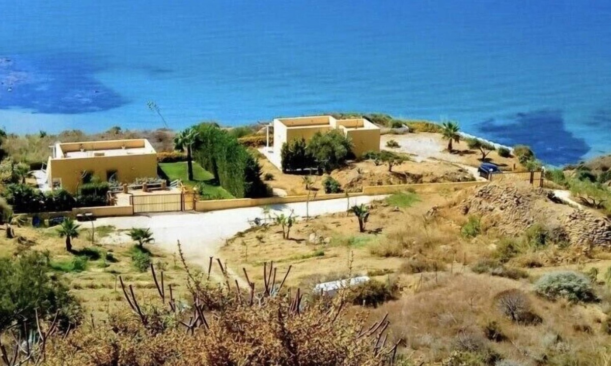 Pergole Villa | Villa Vittoria with sea view