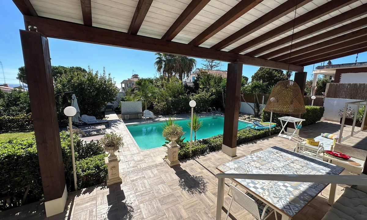 Fontane Bianche Villa | Villa with private pool | 300 m from the beach Fontane Bianche