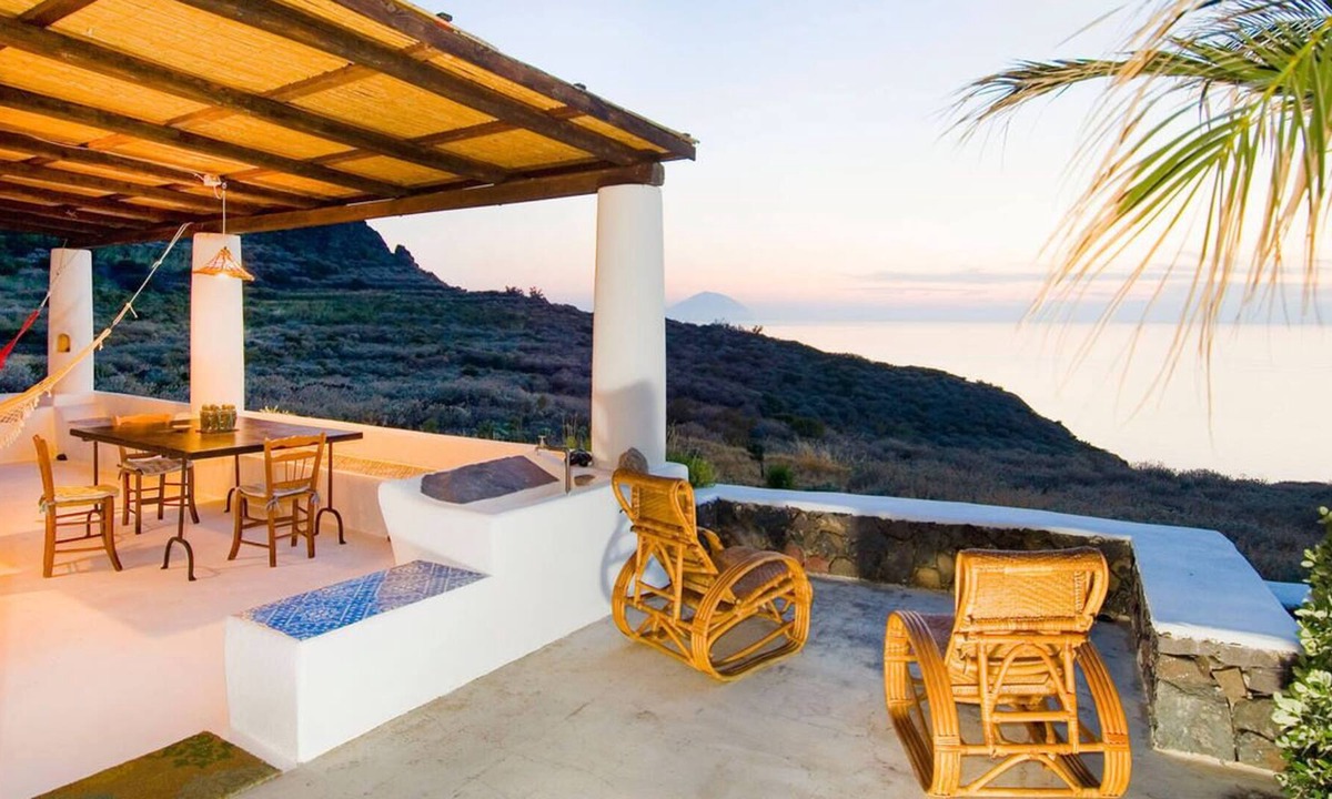 Pollara Villa | Villa with sea and mountain views in Salina