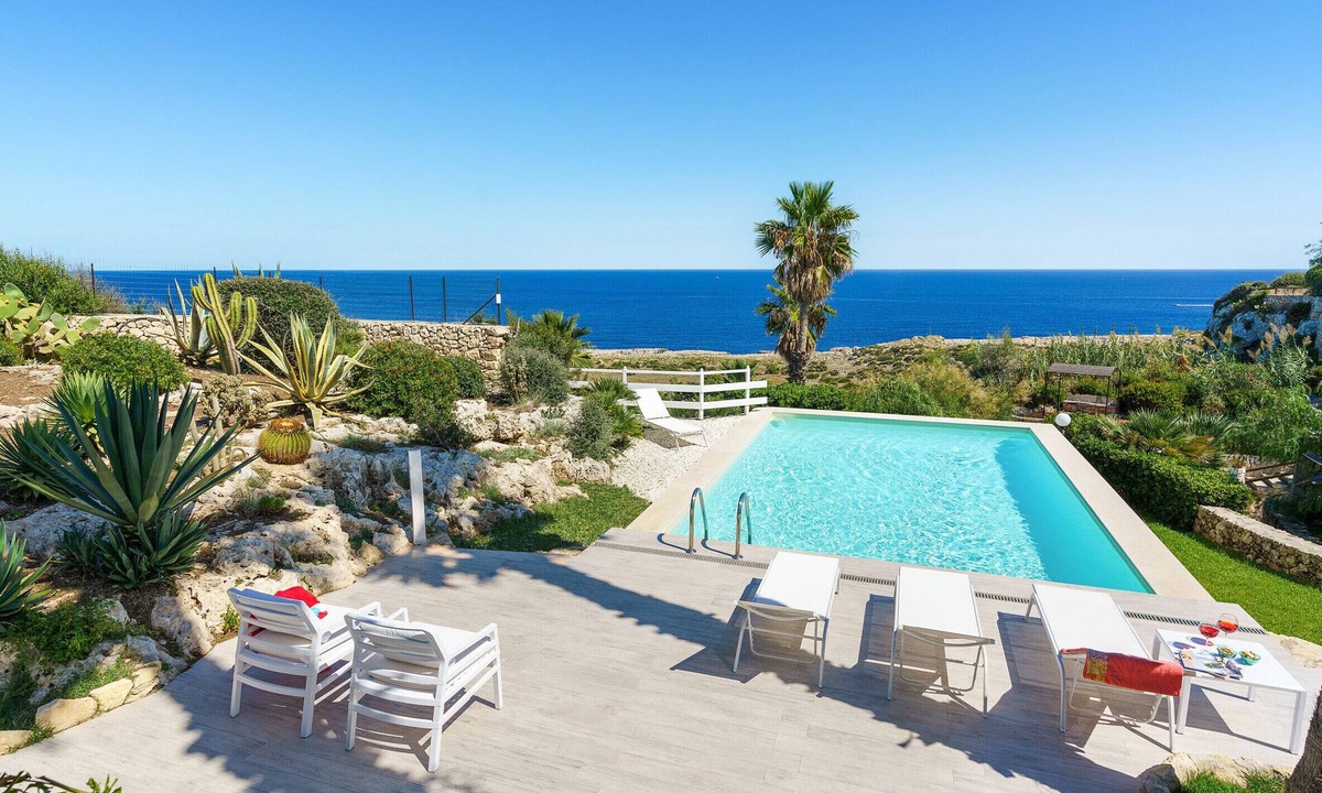 Syracuse Villa | Villa Zafferano with private swimming pool