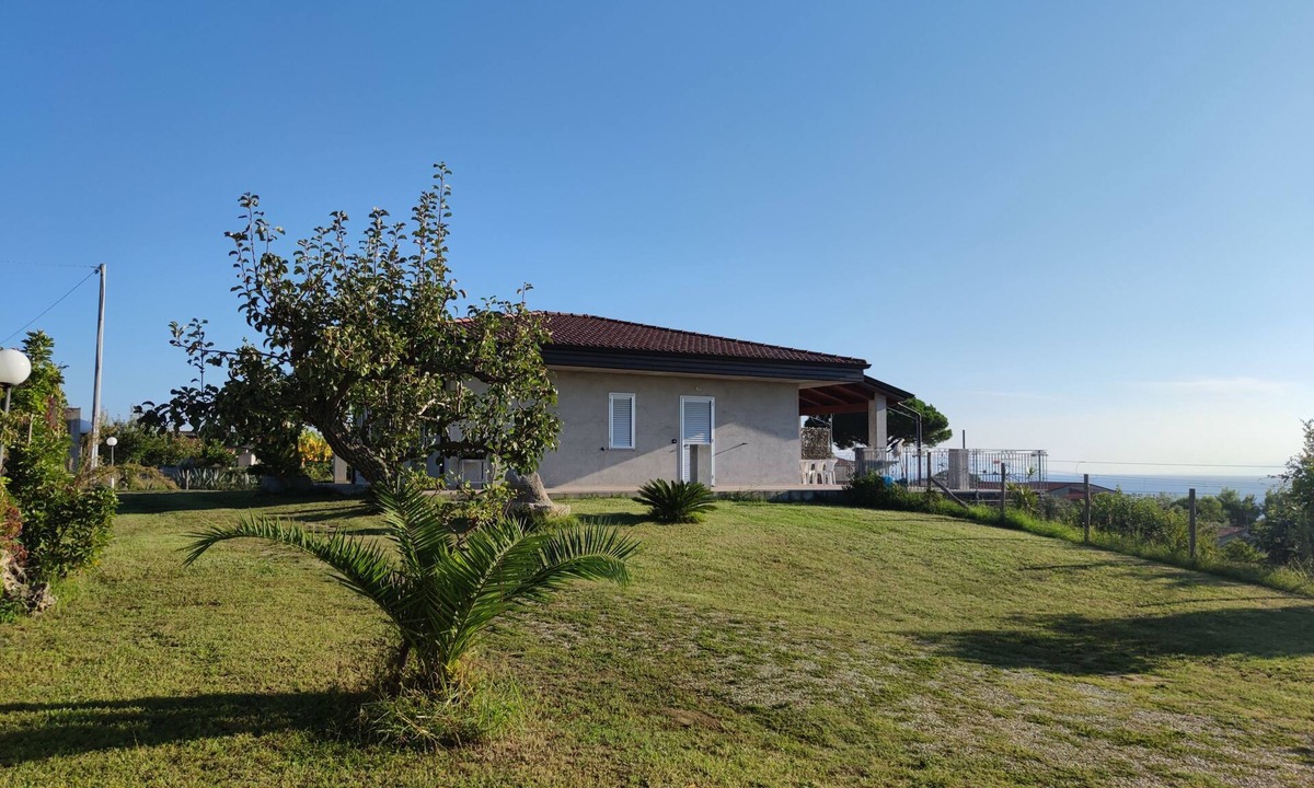 Santa Maria Villa | Villas with sea view verandas in Capo Vaticano in Santa Maria area