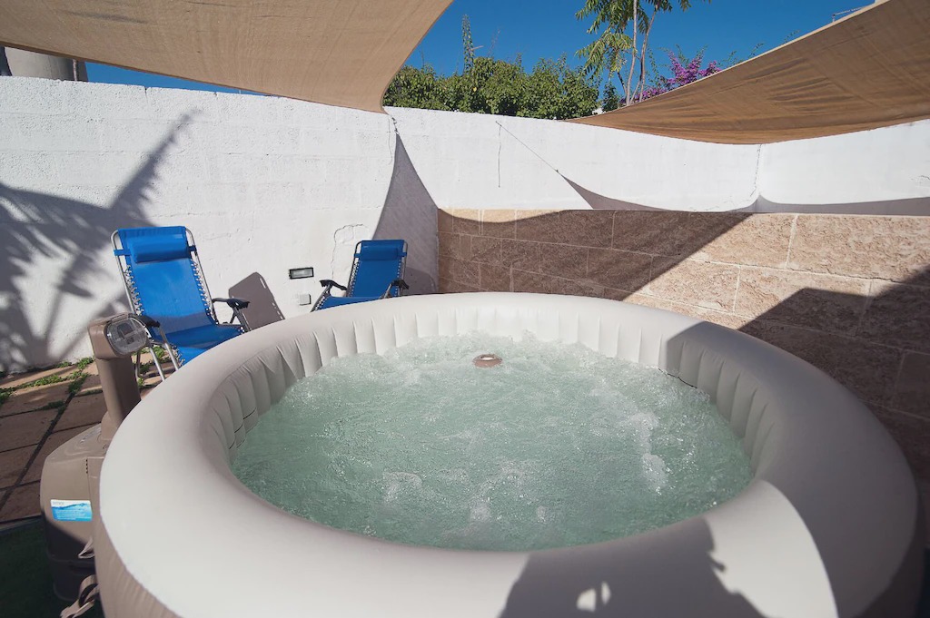 Capilungo Villa | Villetta Althea - Two Bedroom Villa, Sleeps 6