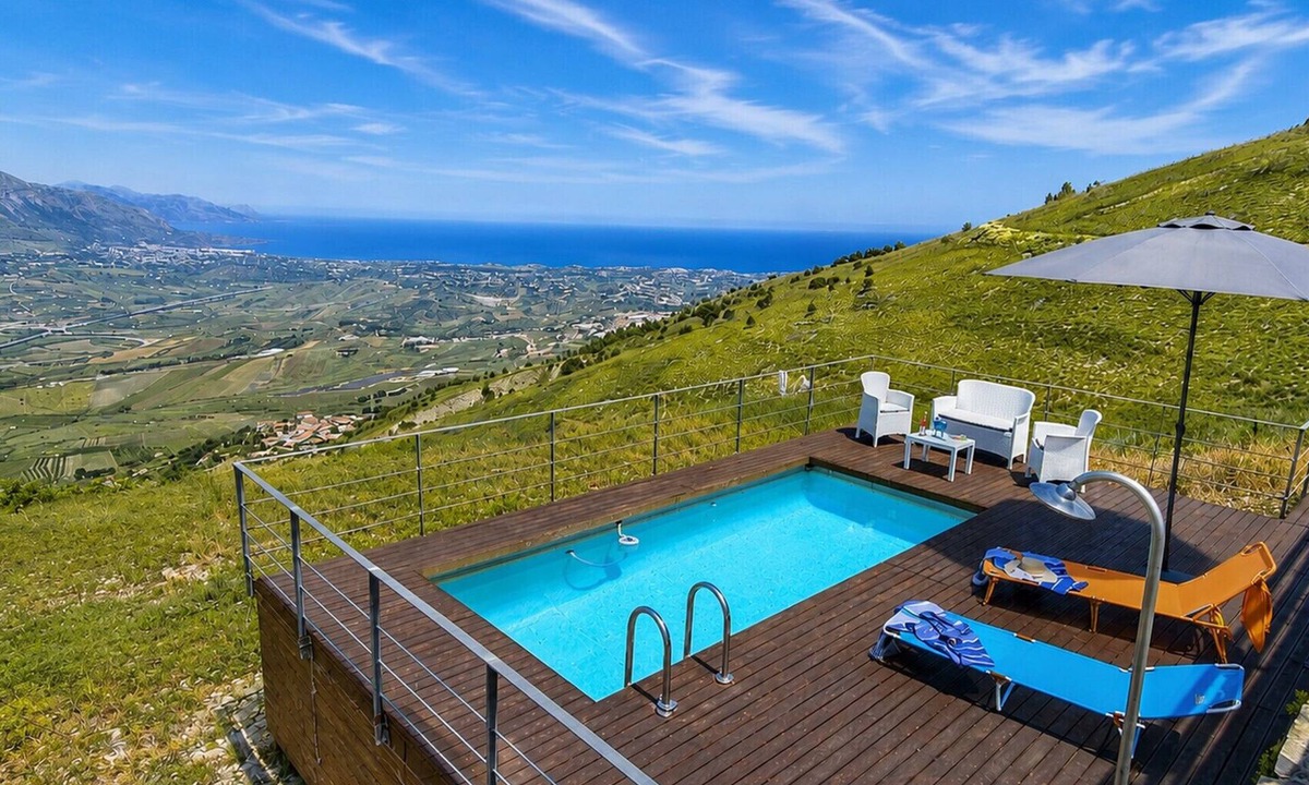 Alcamo Ski Chalet | Villetta Bonifato with breathtaking views of the Gulf of Castellammare
