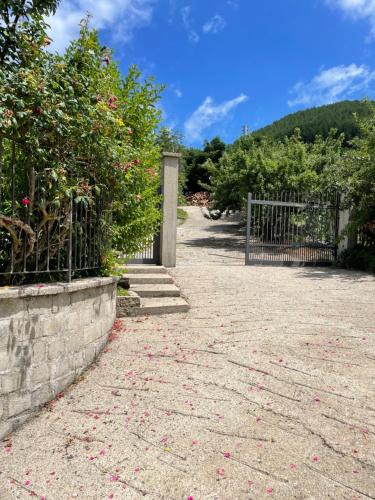 Rose House | Villetta Indipendente fra i pini della Sila CS