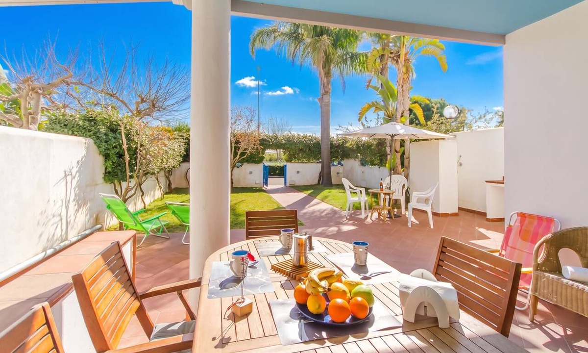 Torre dell'Orso House | Villetta Relax with pool in residence, Melendugno, Italy