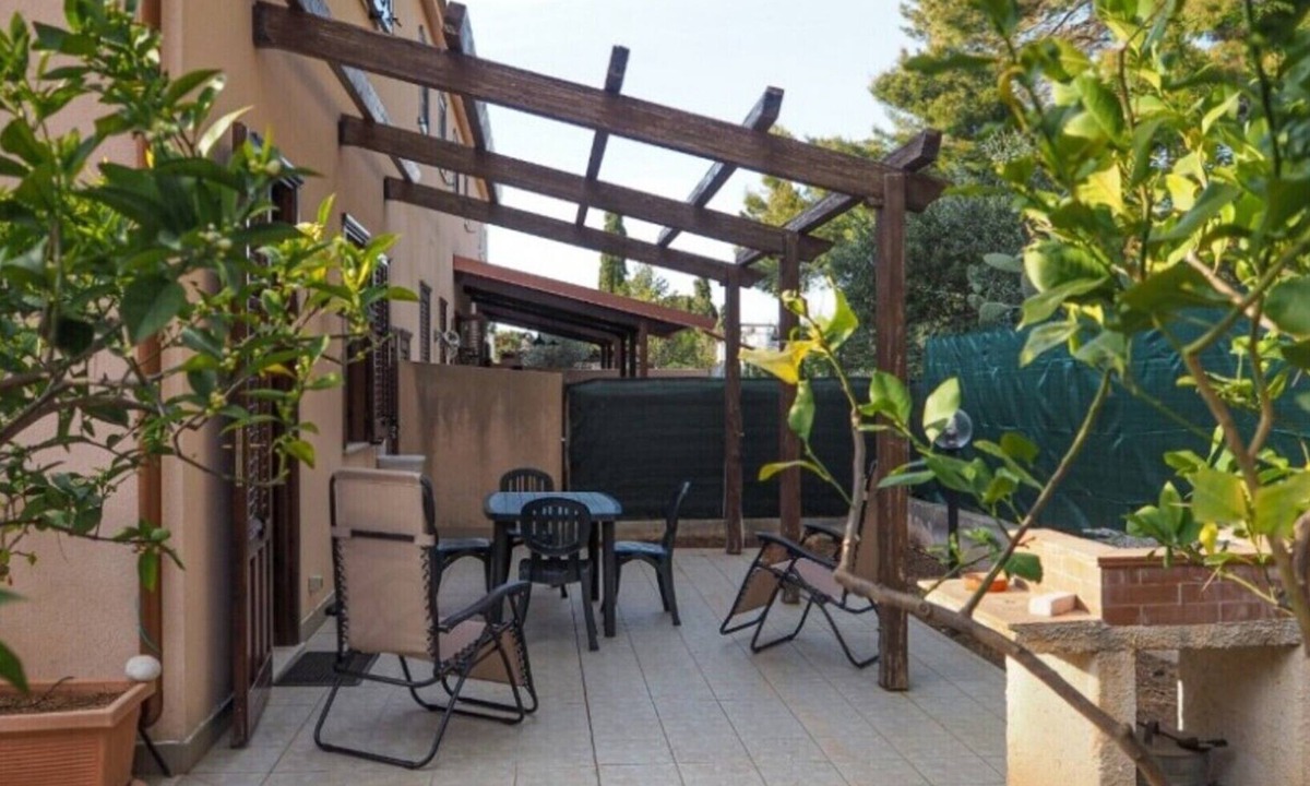 Macari Villa | Villetta Vittoria with Sea View, Wi-Fi and Air Conditioning