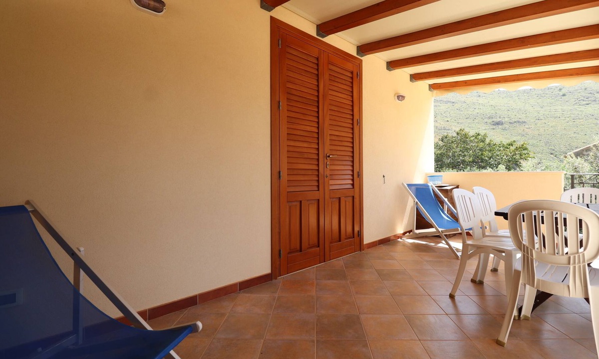 Castelluzzo Apartment | Vincenzo House