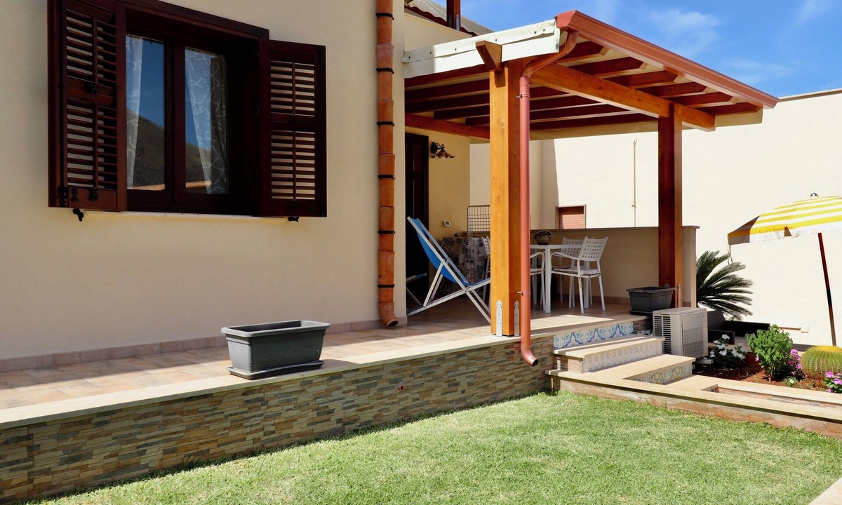 Castelluzzo Apartment | Vincenzo House