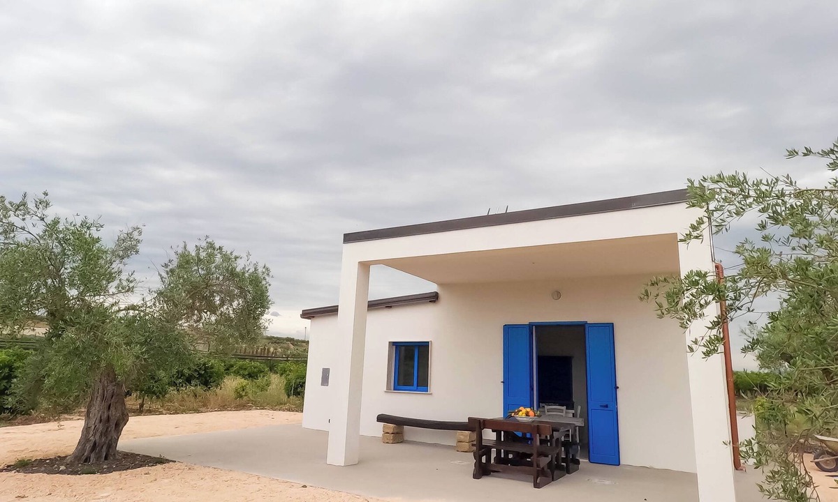 Borgo Bonsignore House | Waning Moon - Among the Citrus Trees in Ribera