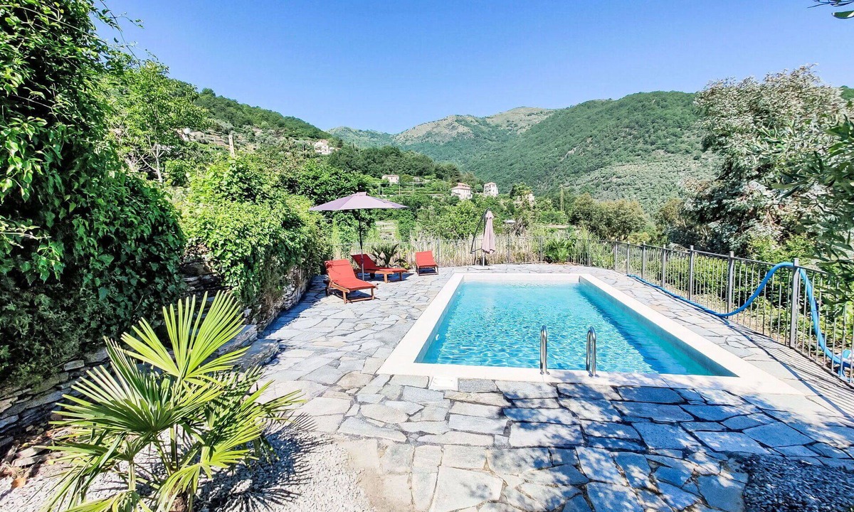 Valloria House | Wonderful private villa for 5 guests with pool, WIFI, TV, patio and pets allowed