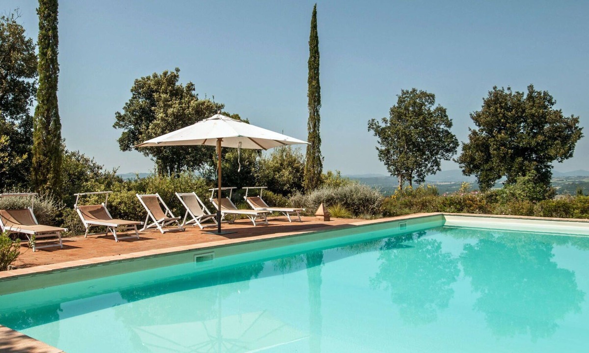 Camigliano Villa | Wonderful private villa for 10 guests with A/C, WIFI, private pool, TV and panoramic view