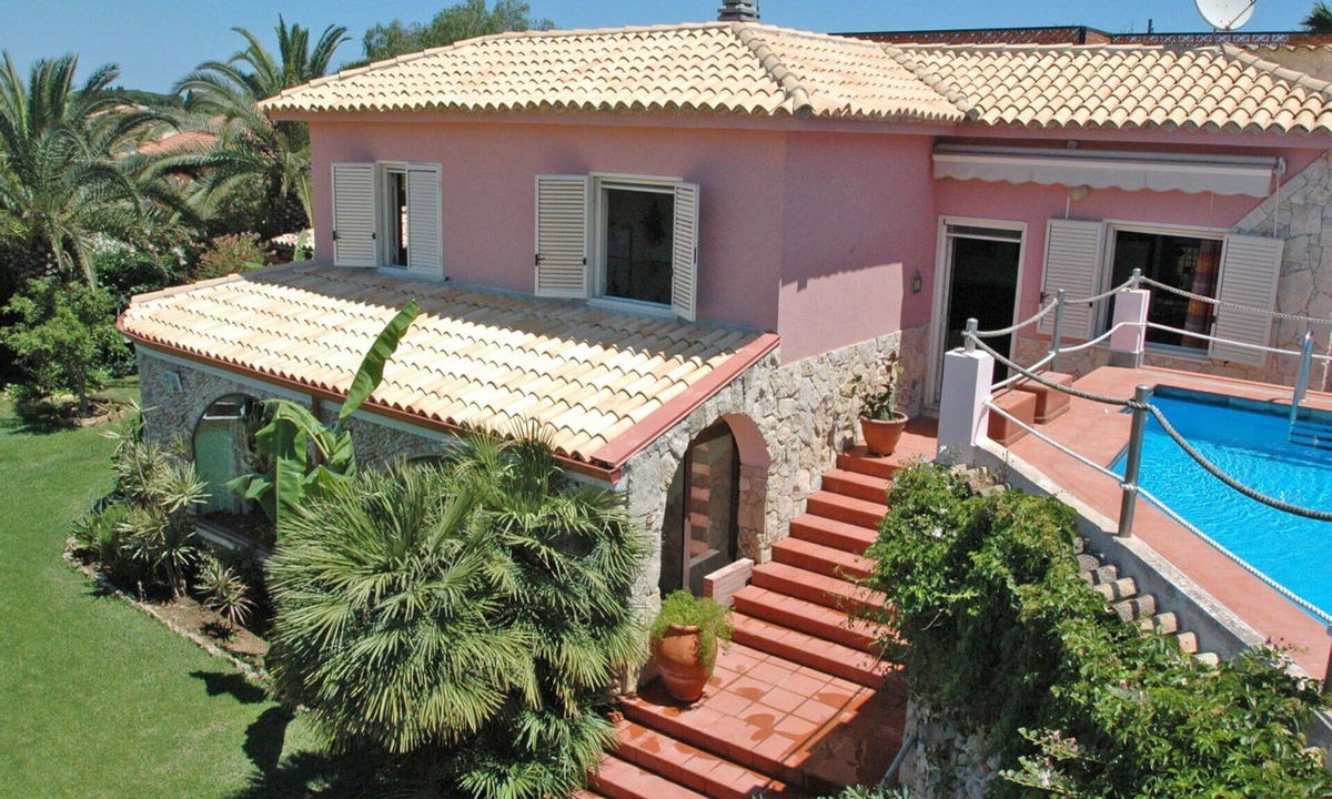 Syracuse Villa | Wonderful private villa for 6 people with private pool, A/C, WIFI, TV, terrace and pets allowed