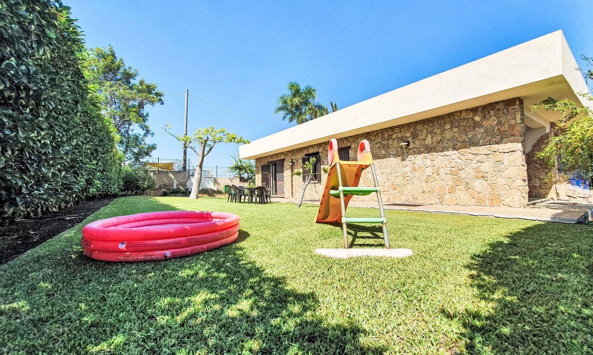 Brucoli House | Wonderful villa for 6 guests with A/C, WIFI and terrace
