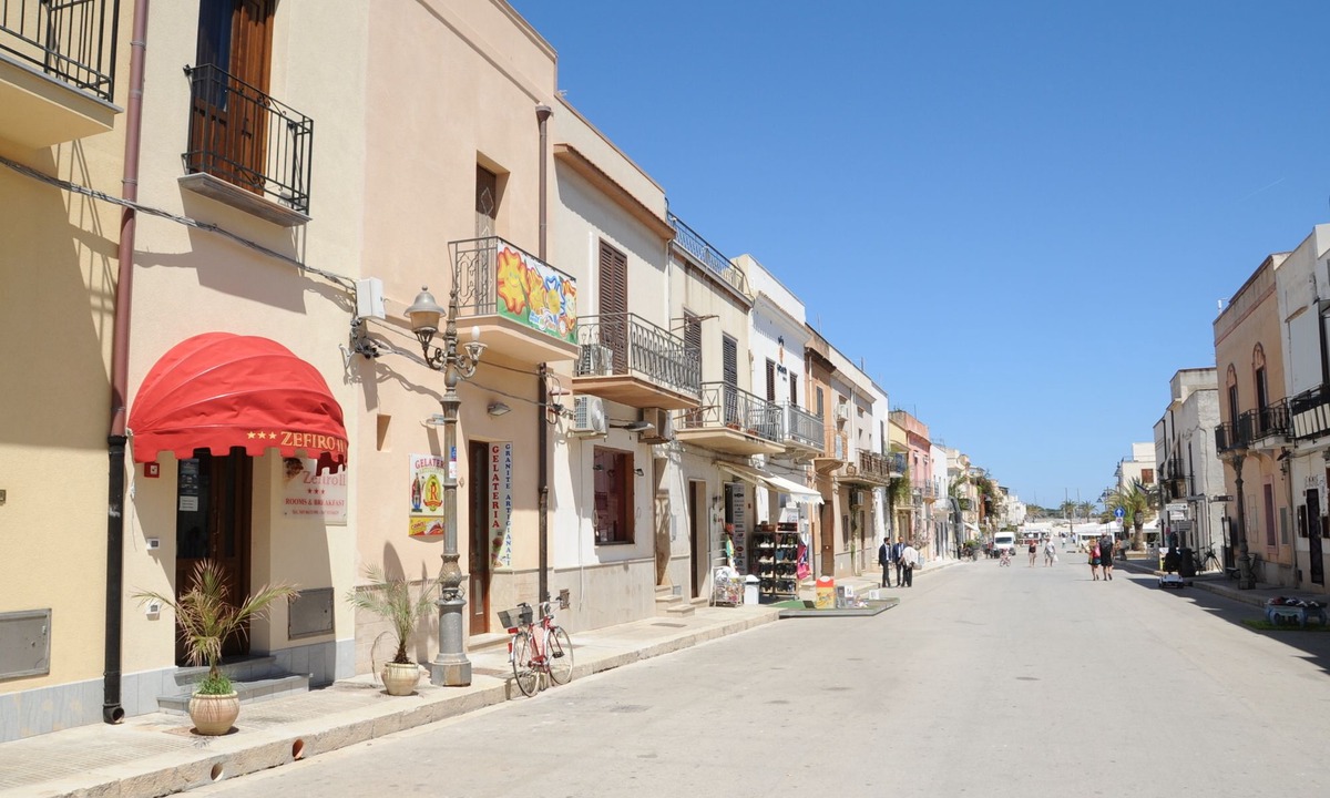San Vito Lo Capo Hotel | Zefiro Rooms & Breakfast