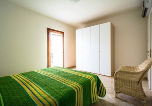 1 Bedroom Seaview Apartment with Large Swimming Pool