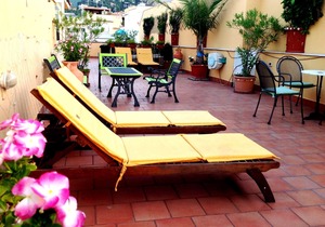 Double or twin room with private bathroom in Palermo - Sea area